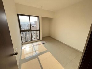 Room in 2 BHK Apartment at Runwal Eirene, Balkum Pada – for Rent