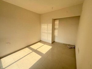 Room in 2 BHK Apartment at Runwal Eirene, Balkum Pada – for Rent