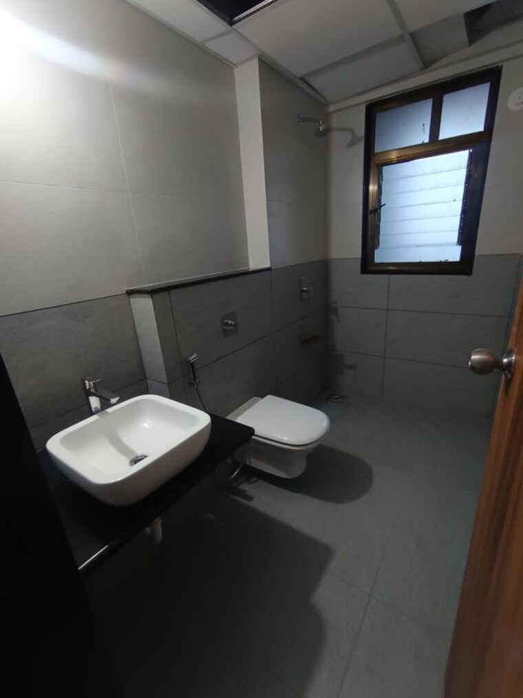 Bathroom, paranjape-blue-ridge 2 Bedroom 850 Sq.Ft. Apartment In Hinjewadi Pune 10546863