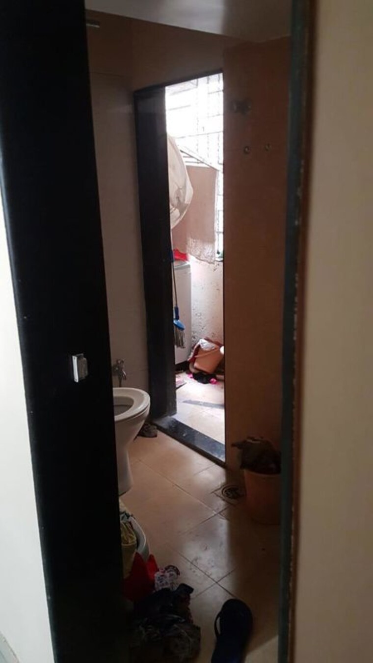 Bathroom, green-square 2 Bedroom 710 Sq.Ft. Apartment In Kasarvadavali Thane 10546846