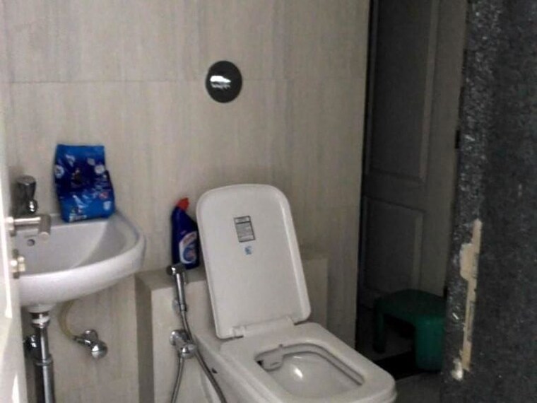 Bathroom, raunak-heights 1 Bedroom 410 Sq.Ft. Apartment In Ghodbunder Road Thane 10546953
