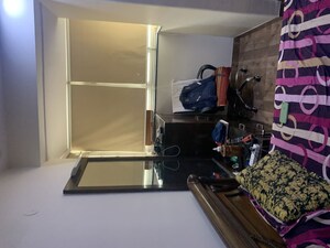 Room in 3 BHK Apartment at Sector 6 Dwarka – for Rent