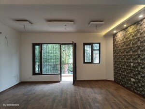 Room in 4 BHK Villa at Sushant Lok ii – for Rent