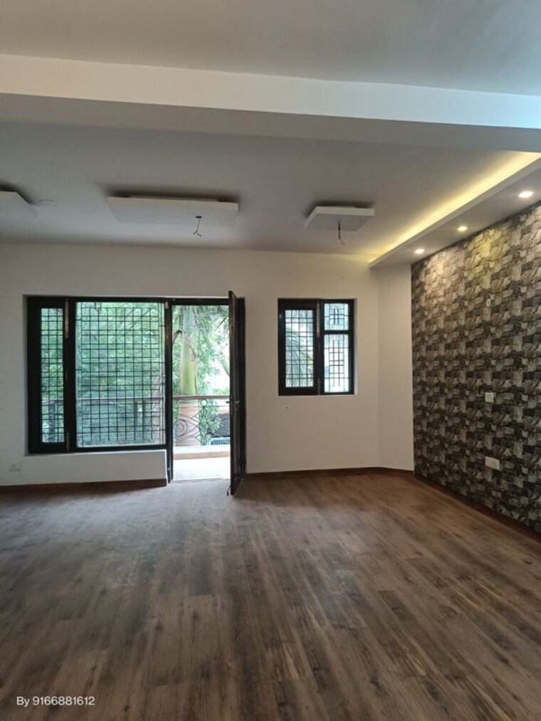 Bedroom, sushant lok ii 4 Bedroom 315 Sq.Yd. Villa In Sushant Lok ii Gurgaon 10546974