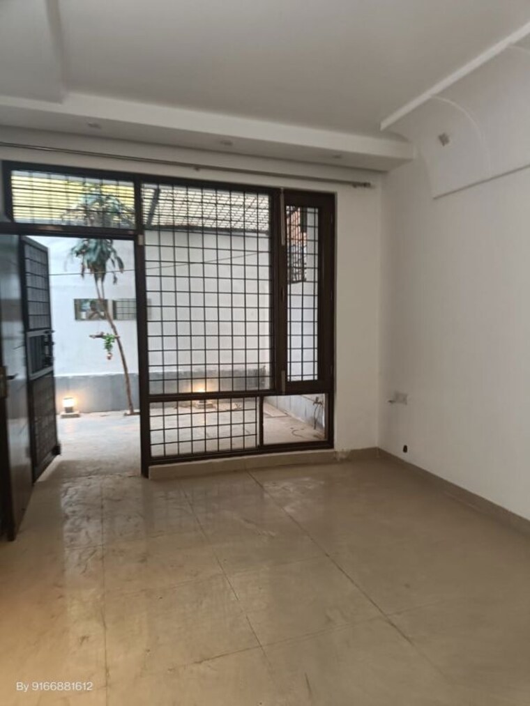 Room, sushant lok ii 4 Bedroom 315 Sq.Yd. Villa In Sushant Lok ii Gurgaon 10546974