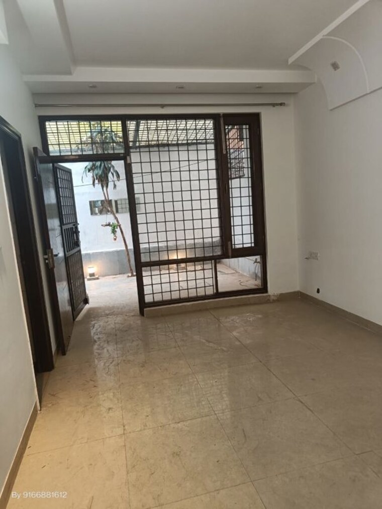 Room, sushant lok ii 4 Bedroom 315 Sq.Yd. Villa In Sushant Lok ii Gurgaon 10546974