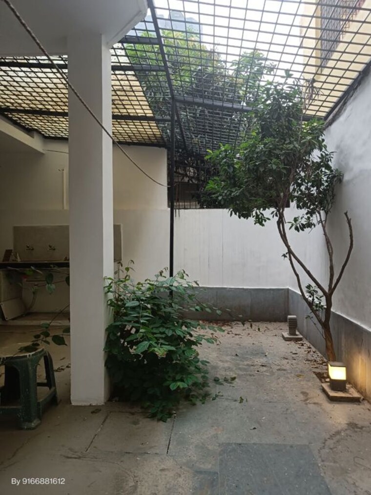 Balcony, sushant lok ii 4 Bedroom 315 Sq.Yd. Villa In Sushant Lok ii Gurgaon 10546974