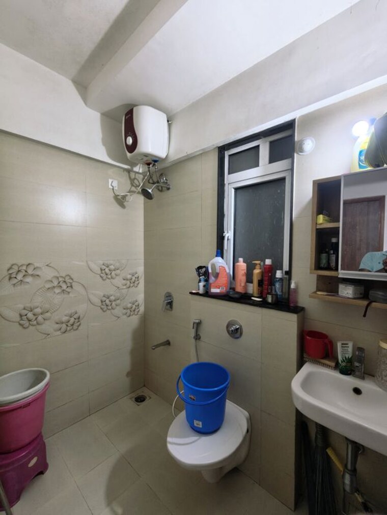Bathroom, vtp-hilife 2 Bedroom 650 Sq.Ft. Apartment In Wakad Pune 10546984