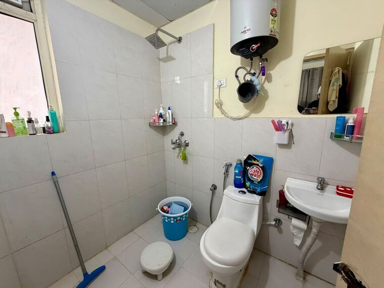 Team Area, pyramid-fusion-homes 2 Bedroom 800 Sq.Ft. Apartment In Sector 70a Gurgaon 10546987