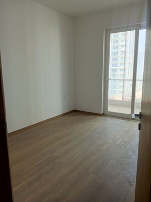 Room in 4 BHK Apartment at Conscient Hines Elevate, Sector 59 – for Sale