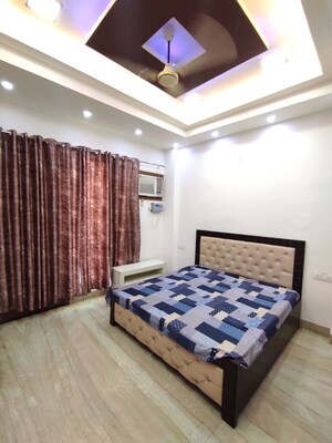 Bedroom in 4 BHK Apartment at DLF Atria, Dlf Phase ii – for Rent