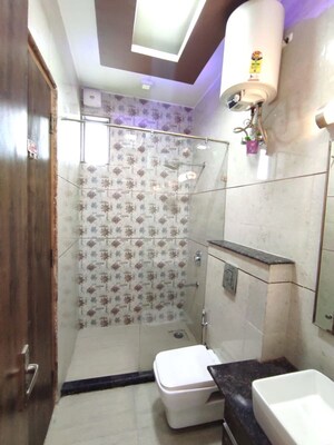 Bathroom in 3 BHK Apartment at DLF Imperial Residences, Dlf Phase I – for Rent