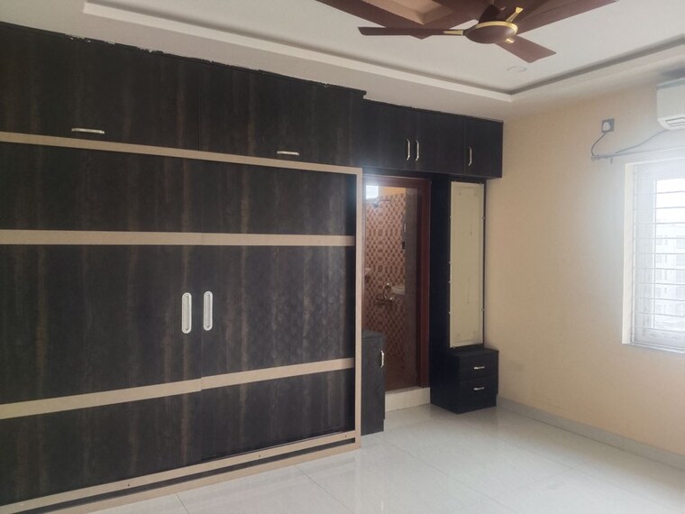 Room, kavuri-hills 3 Bedroom 3000 Sq.Ft. Apartment In Madhapur Hyderabad 10547016