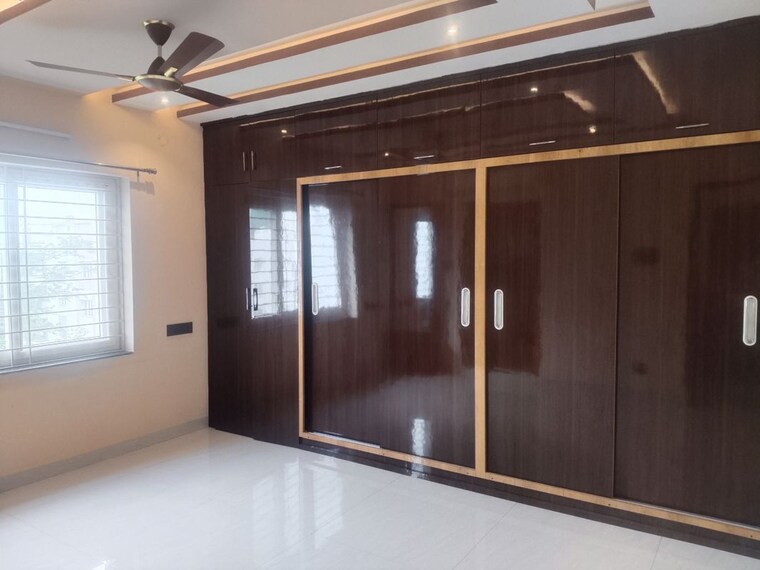 Room, kavuri-hills 3 Bedroom 3000 Sq.Ft. Apartment In Madhapur Hyderabad 10547016