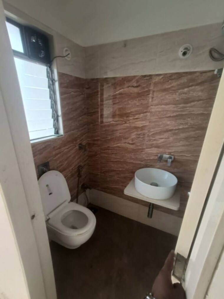 Bathroom, evershine-city 2 Bedroom 945 Sq.Ft. Apartment In Vasai East Palghar 10529444