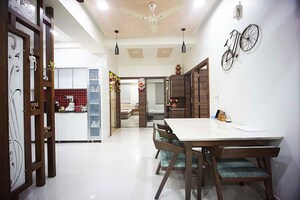 Team Area in 3 BHK Apartment at Sola – for Sale