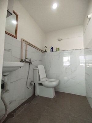 Bathroom in 1 RK Builder Floor at Sector 57 – for Rent