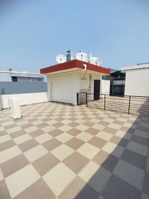 1 RK Builder Floor – Exterior View View at Sector 57 - for Rent