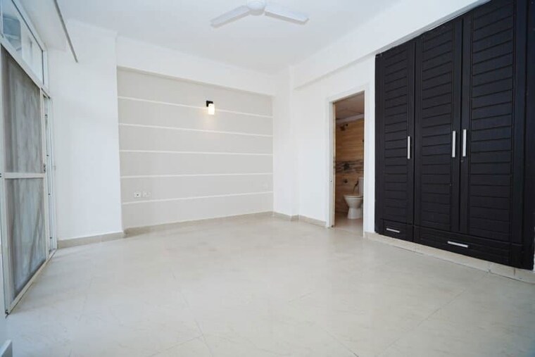Room, amrapali-zodiac 2 Bedroom 950 Sq.Ft. Apartment In Sector 120 Noida 10547110