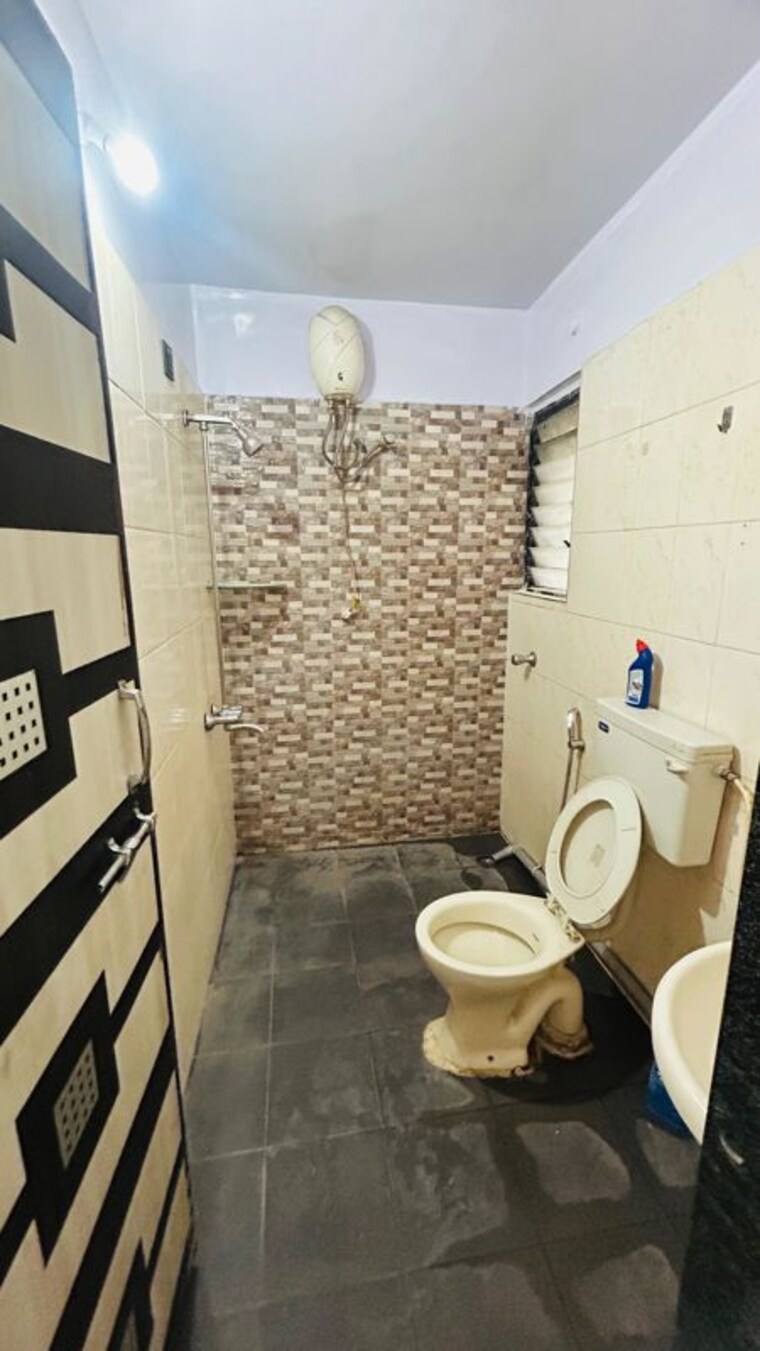 Bathroom, sunflower-apartment-chs 2 Bedroom 1000 Sq.Ft. Apartment In Kondhwa Pune 10547112