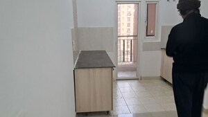 Room in 2.5 BHK Apartment at Amrapali Silicon City, Sector 76 – for Sale