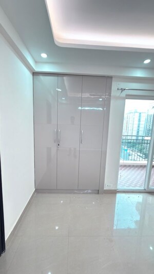Building Lobby in 3 BHK Apartment at Amrapali Silicon City, Sector 76 – for Rent