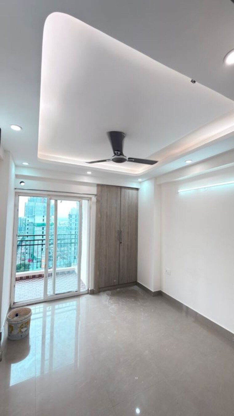 Room, amrapali-silicon-city 3 Bedroom 1835 Sq.Ft. Apartment In Sector 76 Noida 10547174