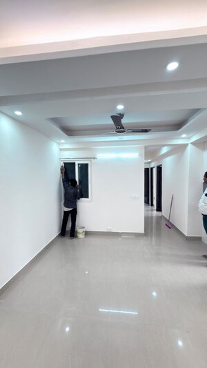 Building Lobby in 3 BHK Apartment at Amrapali Silicon City, Sector 76 – for Rent