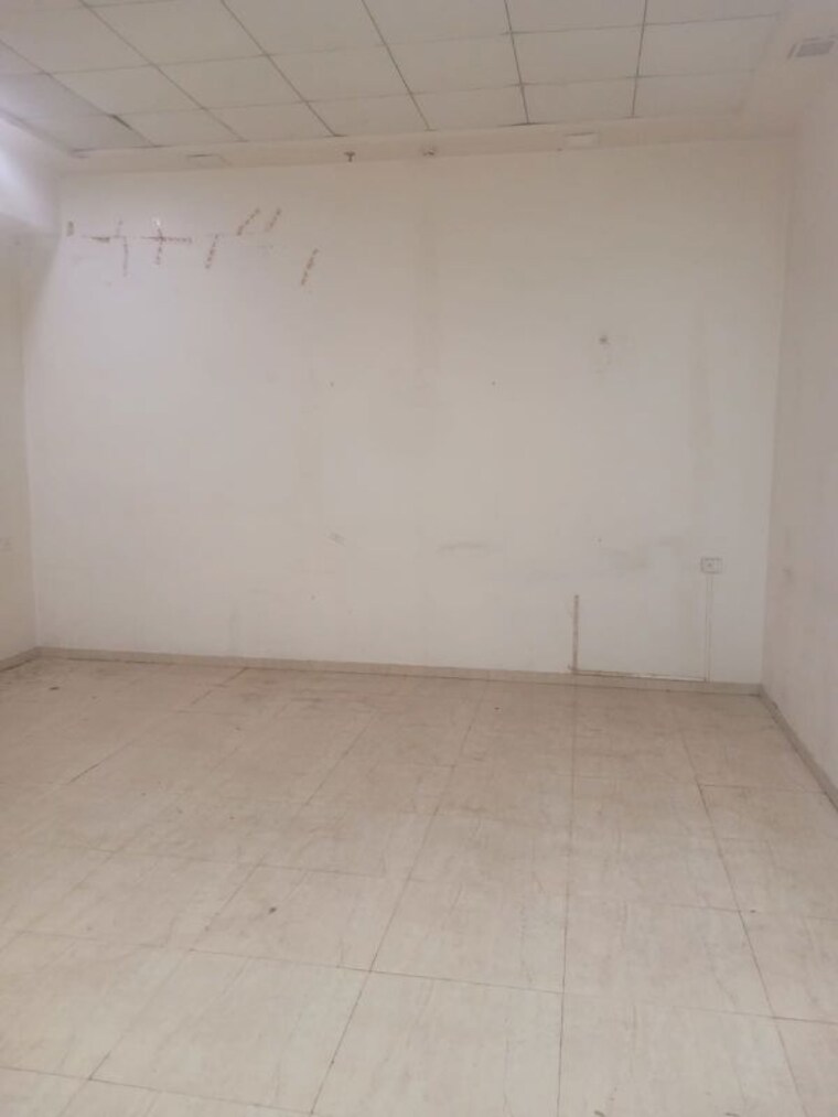 Room, neptune-eastern-business-district Commercial Office Space 550 Sq.Ft. In Bhandup West Mumbai 10547179