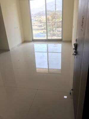 Bathroom in 2 BHK Apartment at Anant Metropolis Insignia Towers, Kasarvadavali – for Rent