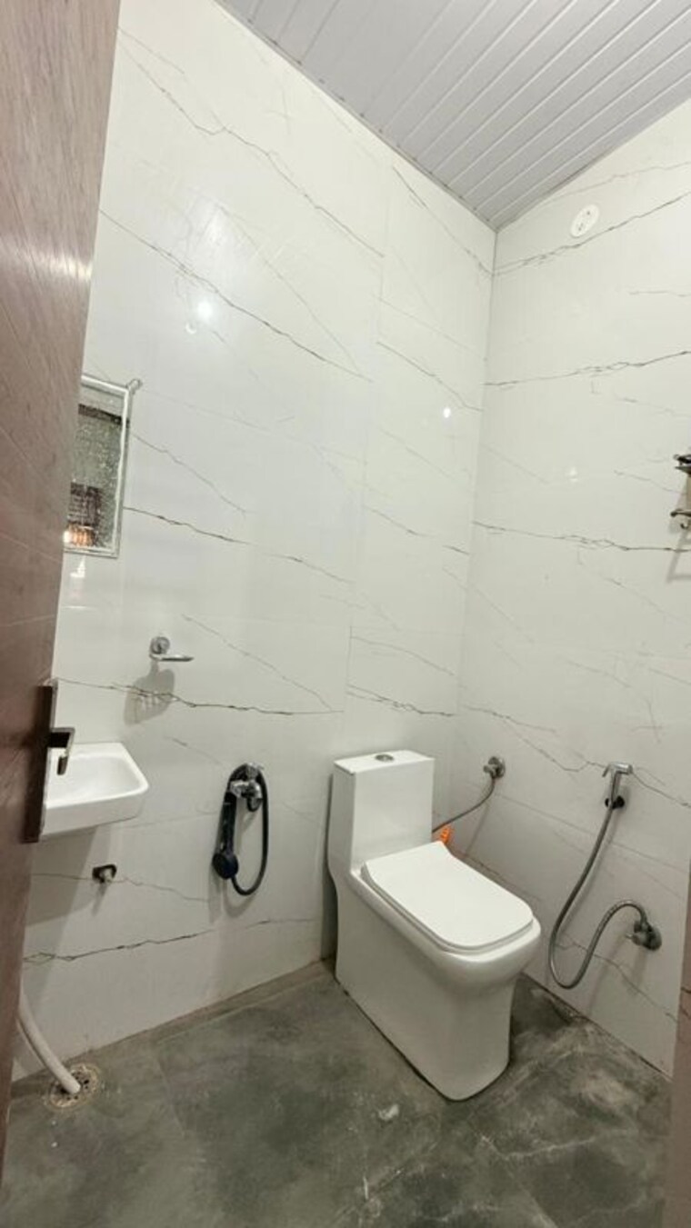Bathroom, jagatpura 1 RK 400 Sq.Ft. Apartment In Jagatpura Jaipur 10547195