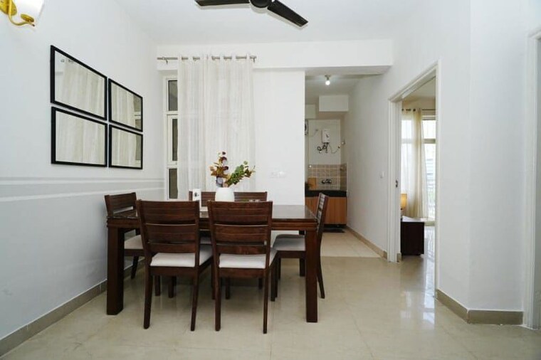 Dining area, shree-vardhman-mantra 2 Bedroom 800 Sq.Ft. Apartment In Sector 67 Gurgaon 10547196