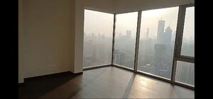 Room in 4 BHK Apartment at Piramal Aranya, Byculla – for Rent