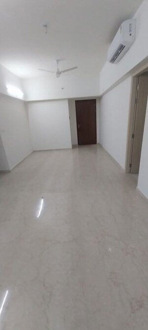 Room in 3 BHK Apartment at L And T Rejuve 360, Mulund West – for Rent