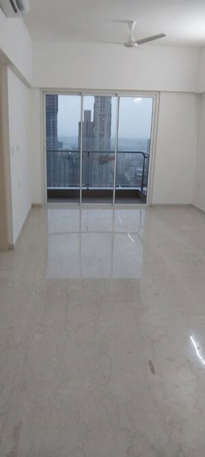 Room in 3 BHK Apartment at L And T Rejuve 360, Mulund West – for Rent