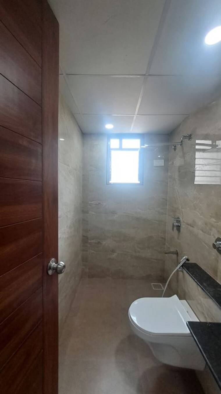 Bathroom, infinito-sereno 3 Bedroom 1119 Sq.Ft. Apartment In Baner Pune 10547293