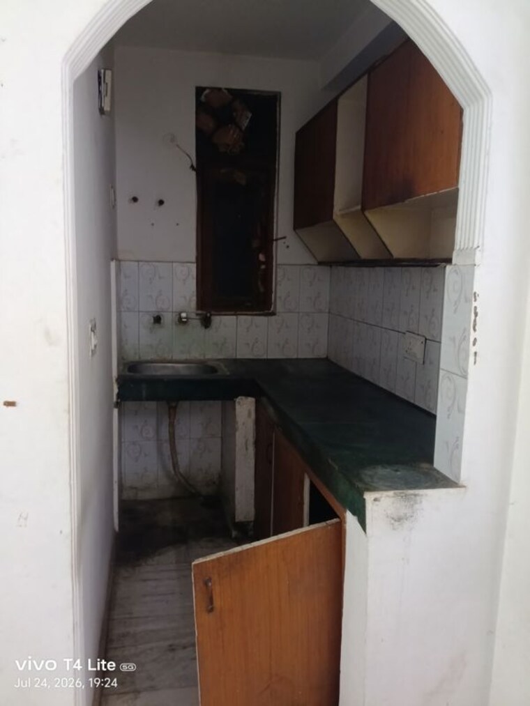 Kitchen, panchsheel vihar 1 Bedroom 50 Sq.Yd. Apartment In Panchsheel Vihar Delhi 10547299