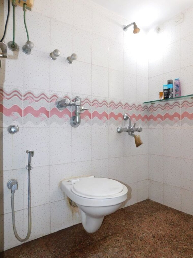 Bathroom, prabhadevi 2 Bedroom 750 Sq.Ft. Apartment In Prabhadevi Mumbai 10547370