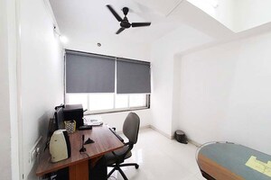 Team Area in 2 BHK Apartment at Narayan Peth – for Sale