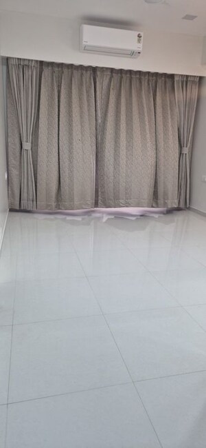 Bathroom in 5 BHK Apartment at Kalpataru Magnus, Bandra East – for Rent