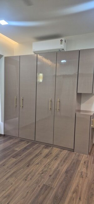 Bathroom in 5 BHK Apartment at Kalpataru Magnus, Bandra East – for Rent