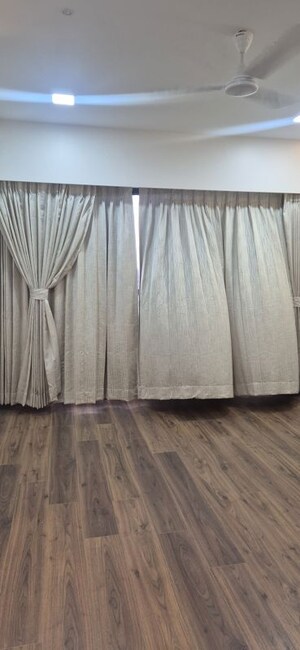 Bedroom in 5 BHK Apartment at Kalpataru Magnus, Bandra East – for Rent