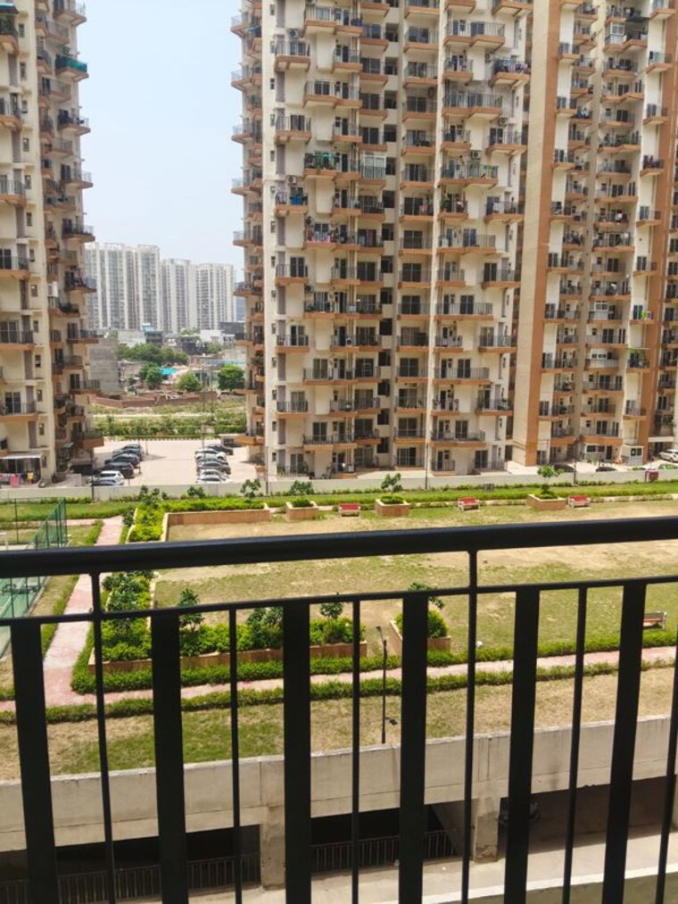 Balcony, shri-radha-aqua-garden 3 Bedroom 1500 Sq.Ft. Apartment In Sector 16b Greater Noida Greater Noida 10547419