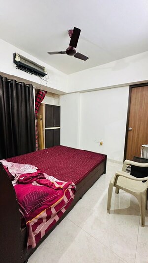 Bedroom in 1 BHK Apartment at Lodha Amara, Kolshet Road – for Rent
