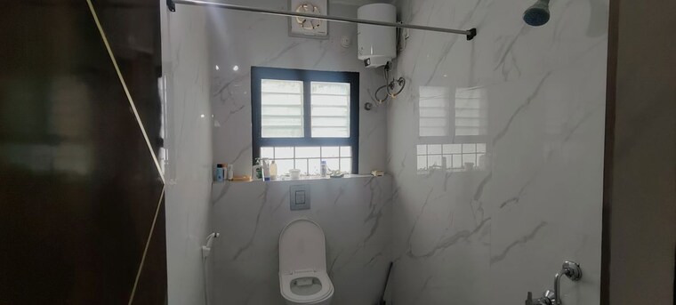 Bathroom, lahari-harivillu 2.5 Bedroom 1700 Sq.Ft. Apartment In Manikonda Hyderabad 10547514