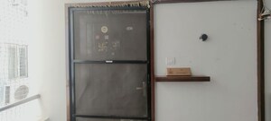 Furnished Amenities in 2.5 BHK Apartment at Lahari Harivillu, Manikonda – for Rent
