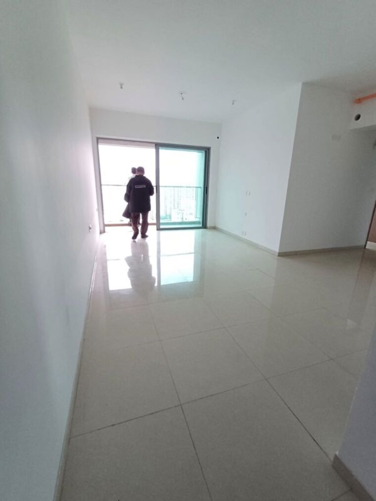 Living Room, kalpataru-immensa 3 Bedroom 991 Sq.Ft. Apartment In Kolshet Road Thane 10547492
