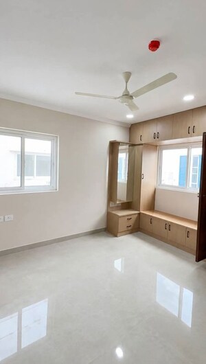 Room in 3 BHK Apartment at Rajapushpa Provincia, Narsingi – for Rent