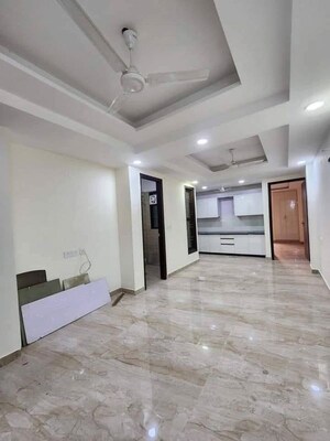 Room in 2 BHK Apartment at Amrapali Terrace Homes, Tech Zone 4 Greater Noida – for Rent