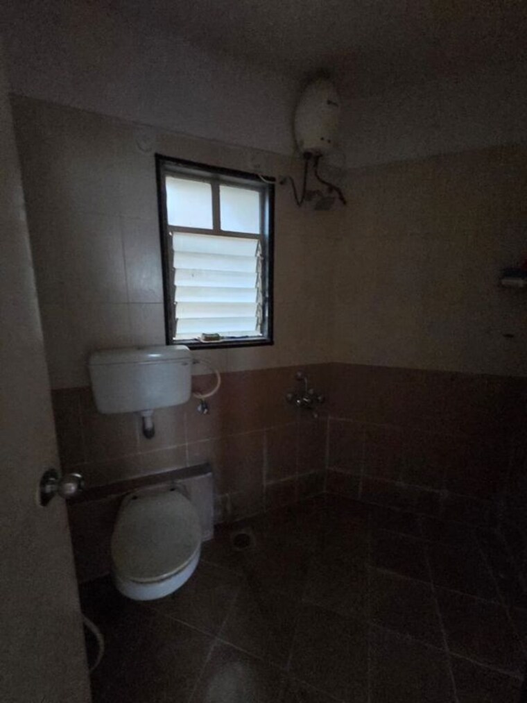 Bathroom, nirmiti-lorelle 3 Bedroom 1200 Sq.Ft. Apartment In Wakad Pune 10547522